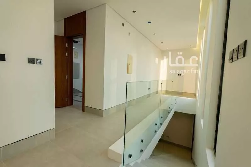 3 bedroom floor in Al Aridh 15
