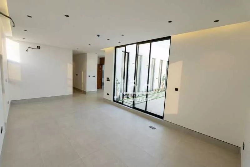 3 bedroom floor in Al Aridh 21