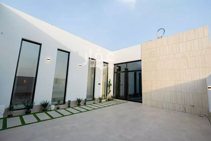 3 bedroom floor in Al Aridh 7