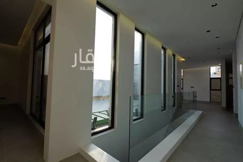 3 bedroom floor in Al Aridh 9