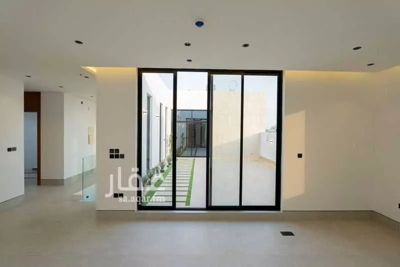 3 bedroom floor in Al Aridh 10