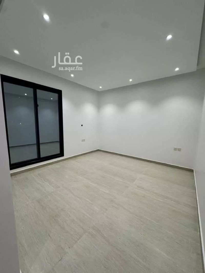 4 bedroom floor in Al Aridh 16
