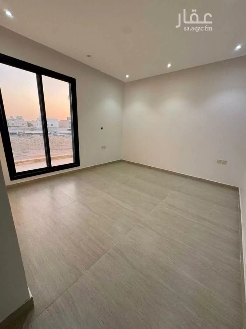 4 bedroom floor in Al Aridh 18