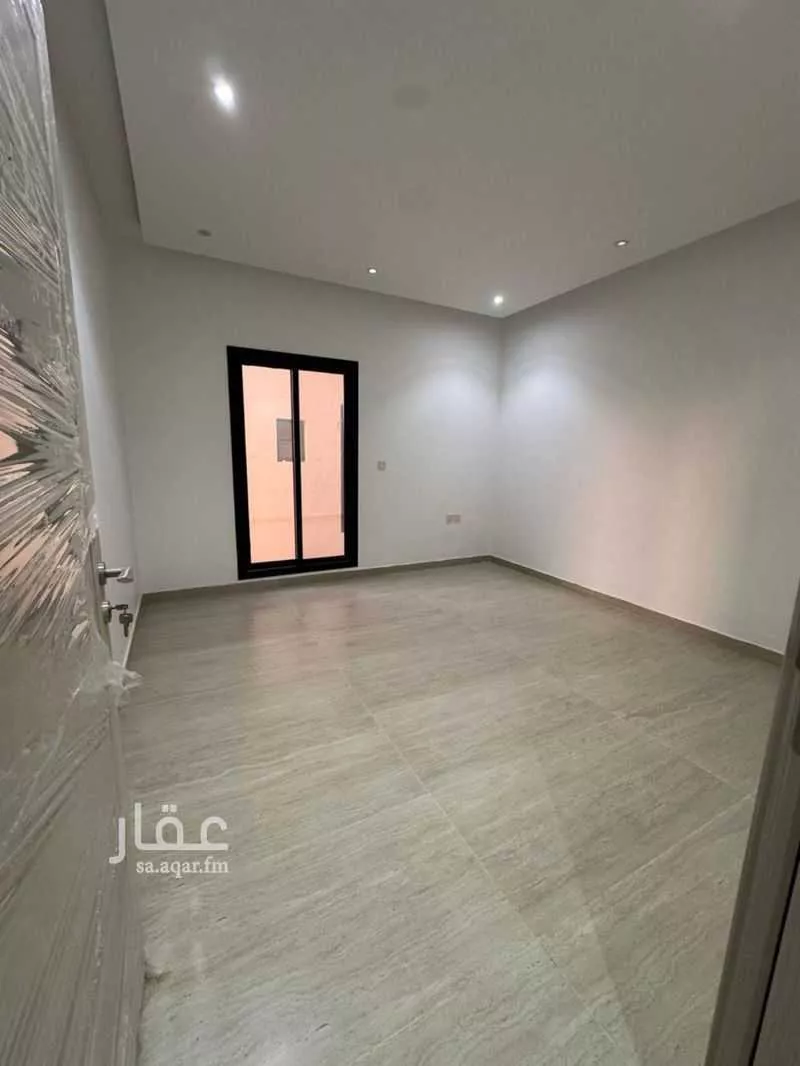 4 bedroom floor in Al Aridh 3