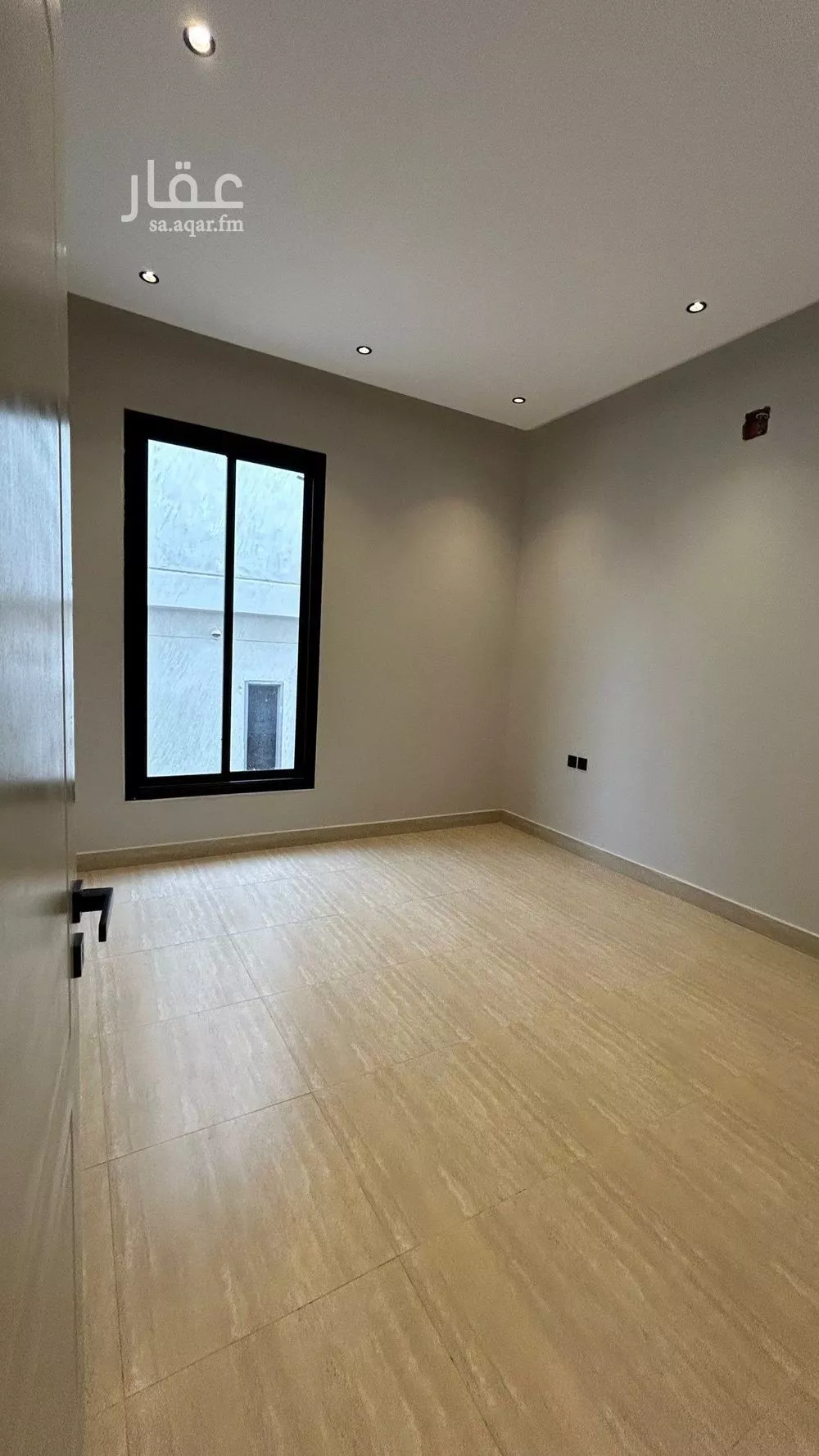 4 bedroom floor in King Faisal 6