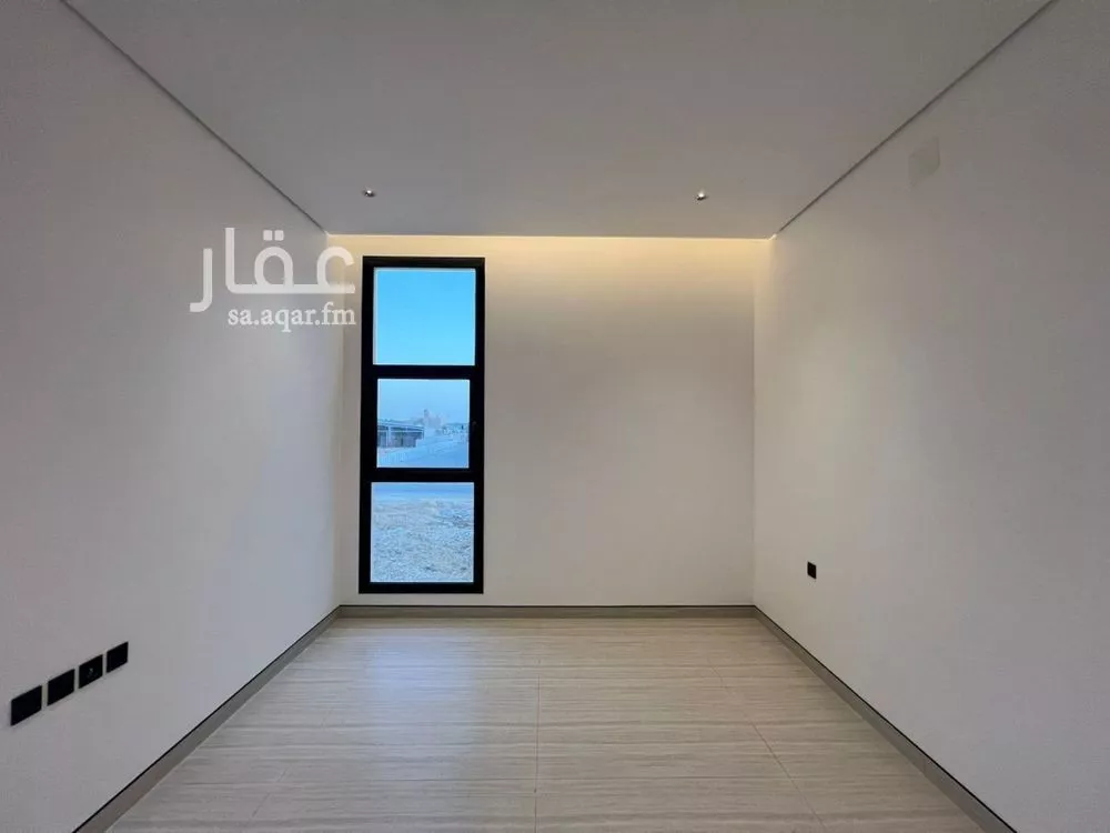 دور 3 غرف في العارض 10