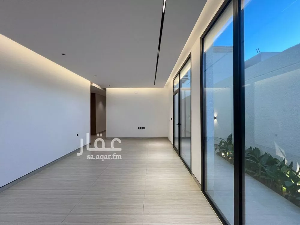 دور 3 غرف في العارض 9