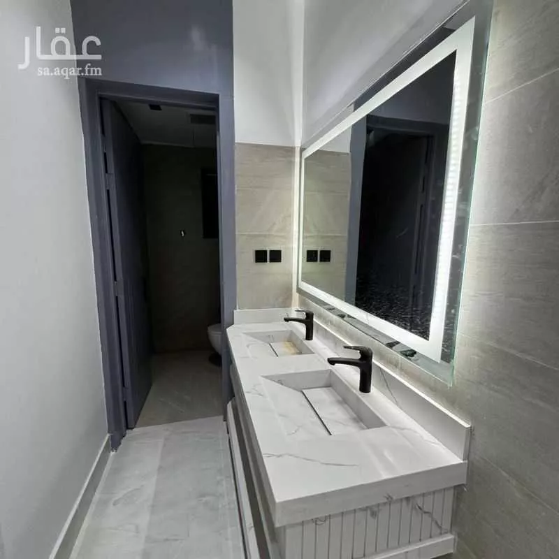5 bedroom floor in Dahiat Namar 3