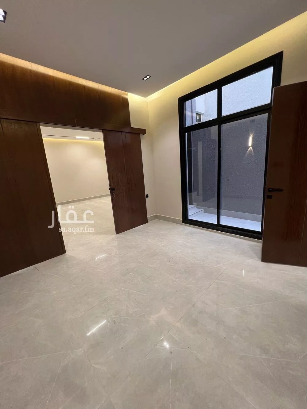 5 bedroom floor in Al Janadriyah 2