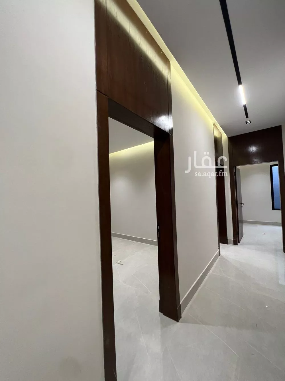 5 bedroom floor in Al Janadriyah 3