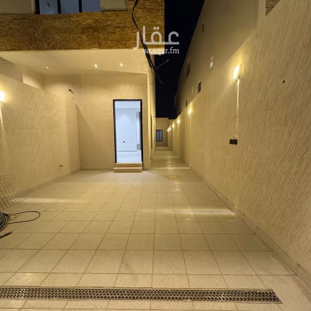 6 bedroom floor in Okaz 2