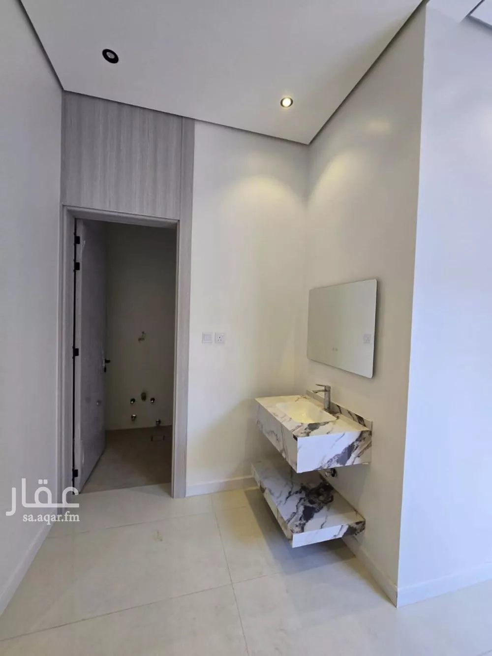 6 bedroom floor in Al Aridh 6