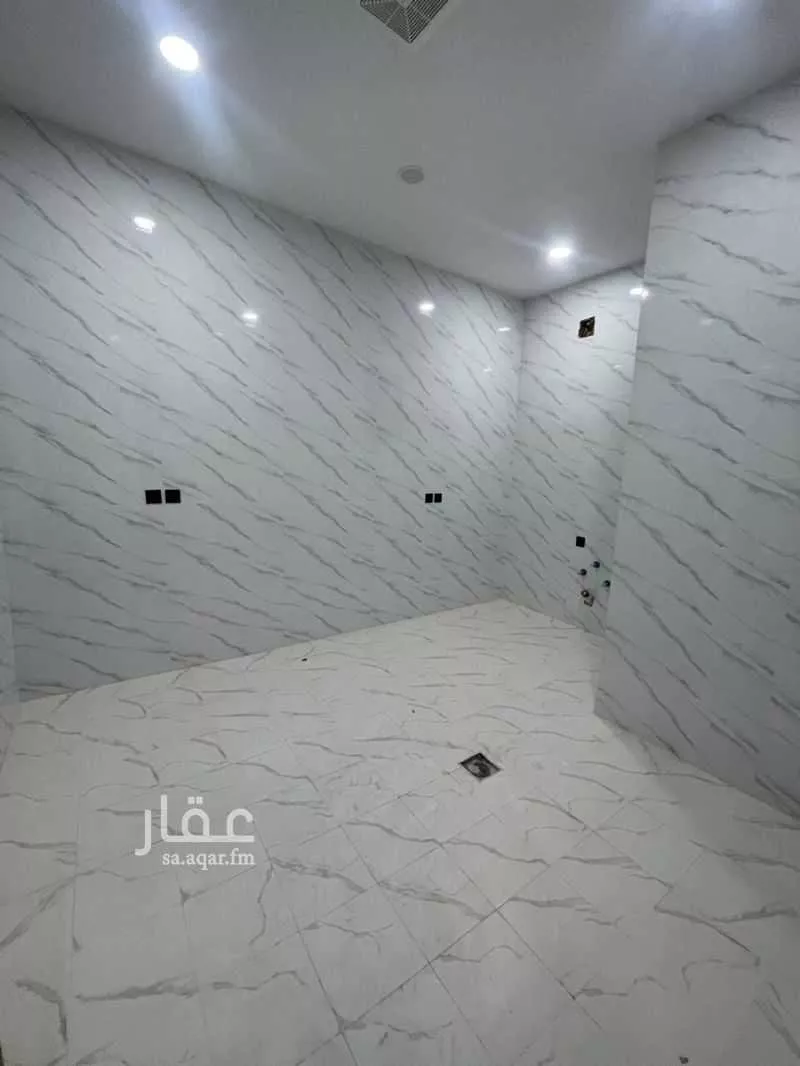 5 bedroom floor in Badr 9