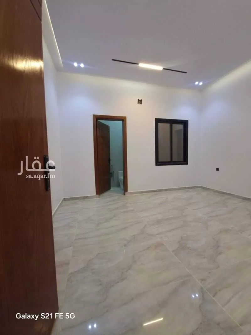 6 bedroom floor in Al Janadriyah 7