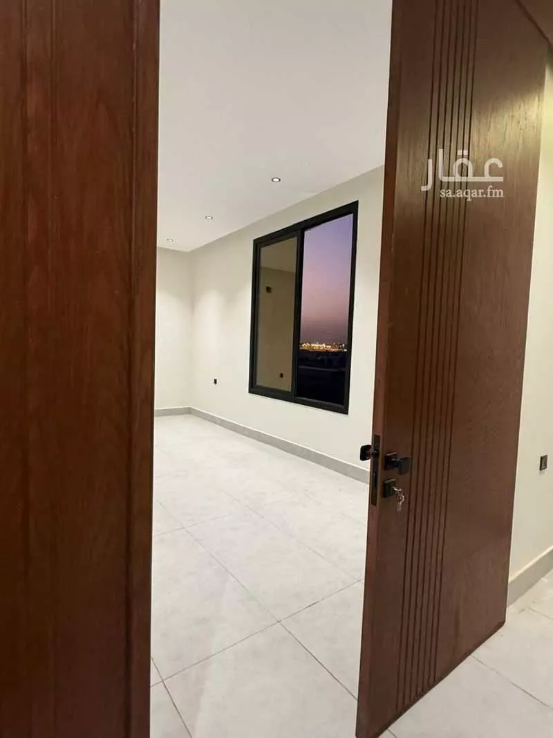 3 bedroom floor in Al Maizilah 5