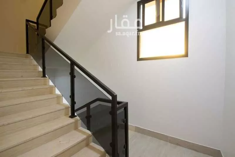 4 bedroom floor in Okaz 3