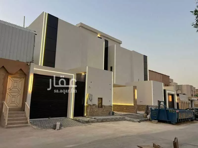 4 bedroom floor in Badr 8