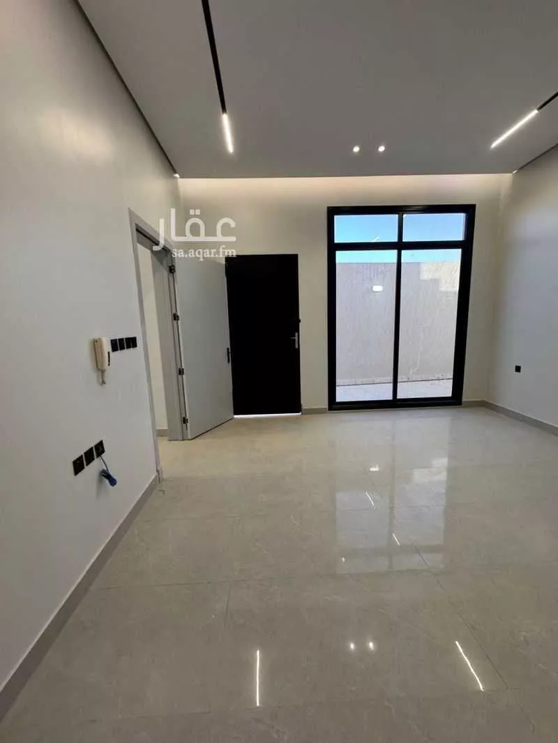 دور 8 غرف في الشرق 6