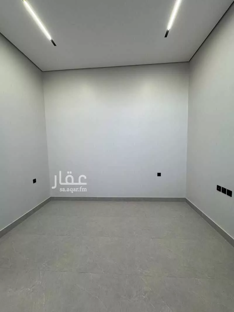 دور 8 غرف في الشرق 8