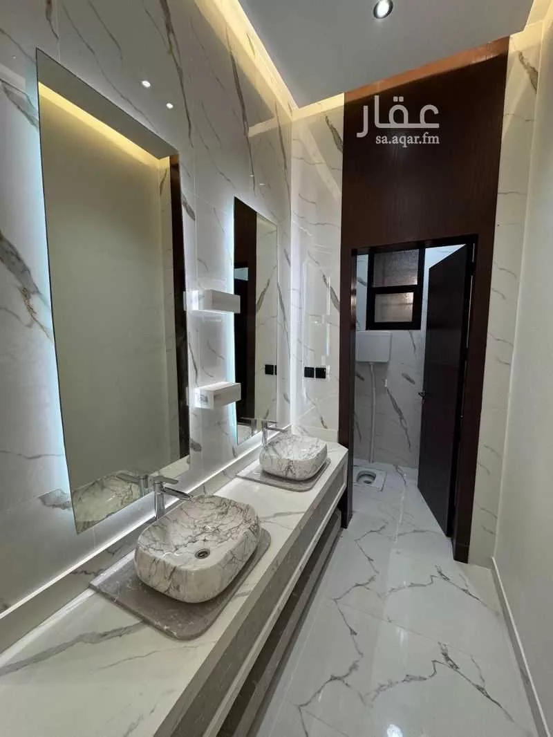 7 bedroom floor in Al Janadriyah 11