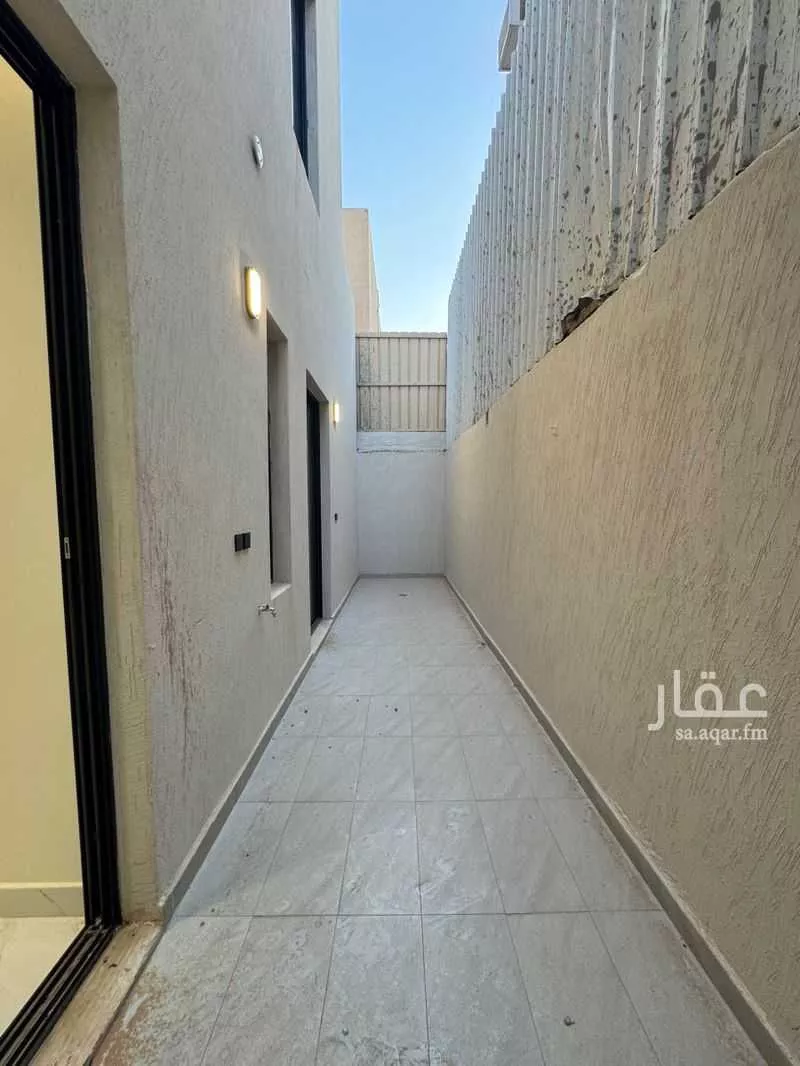 3 bedroom floor in Al Munsiyah 15