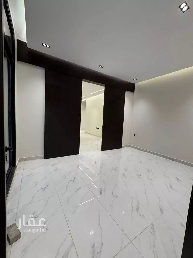 3 bedroom floor in Al Munsiyah 5