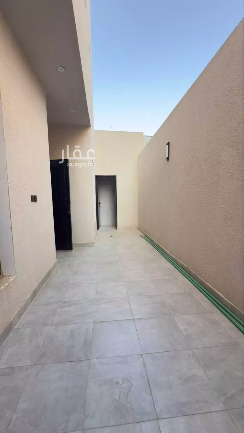 4 bedroom floor in As Suwaidi 14