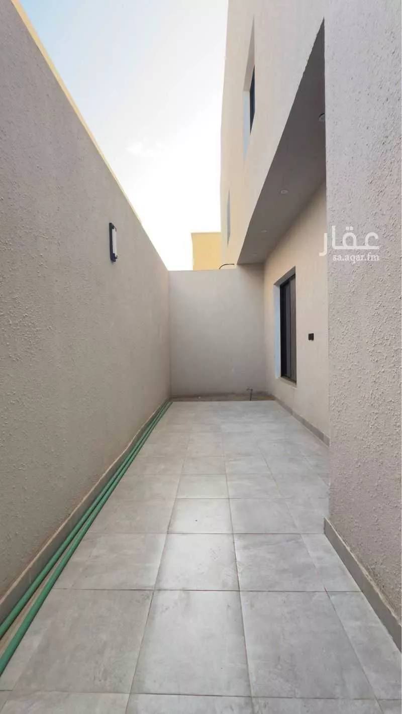 4 bedroom floor in As Suwaidi 17