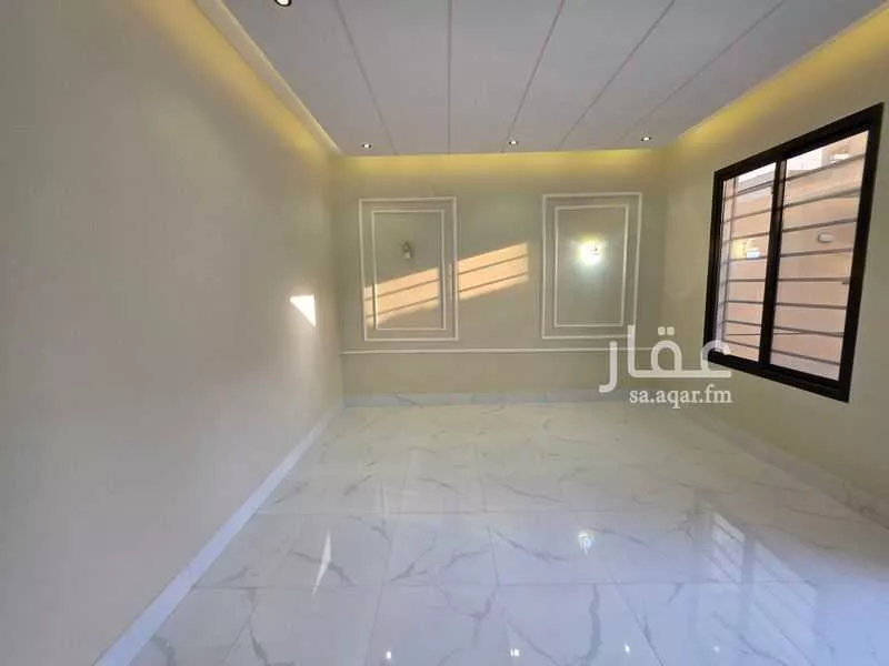 4 bedroom floor in Badr 4