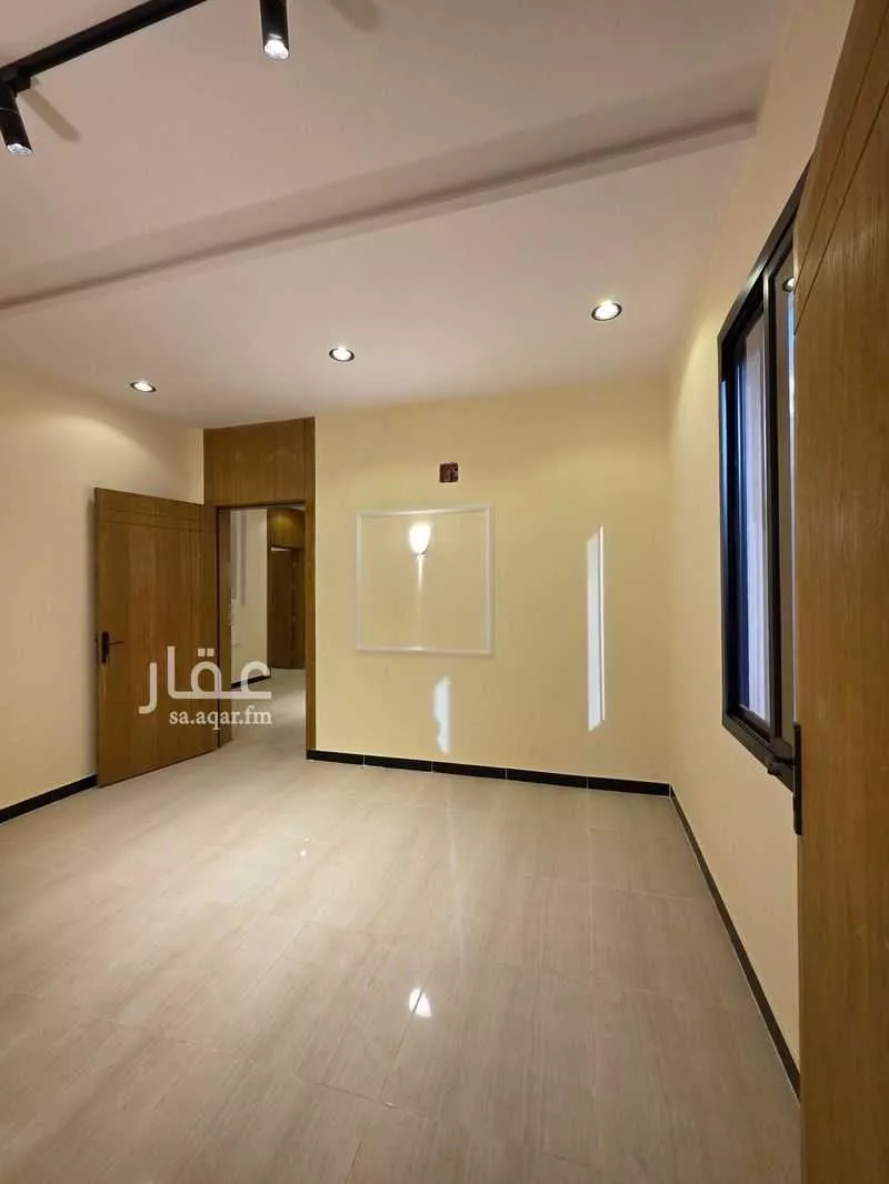 4 bedroom floor in Badr 10