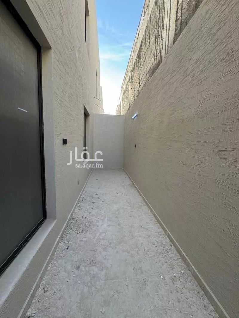 دور 6 غرف في طيبة 11
