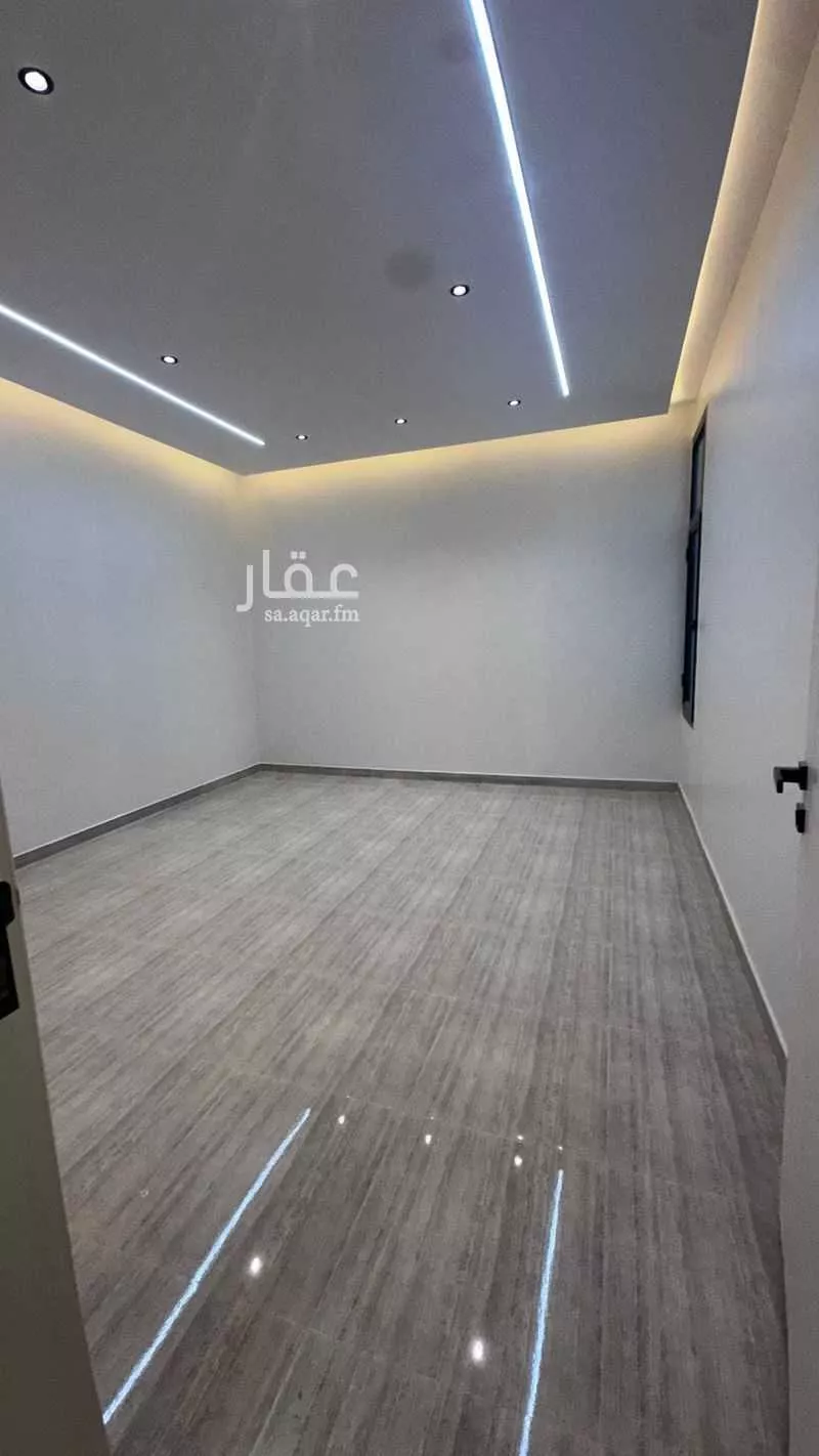 6 bedroom floor in Al Janadriyah 3