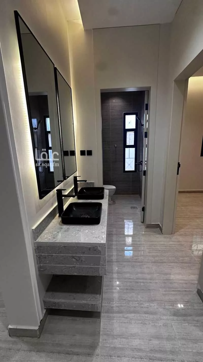 6 bedroom floor in Al Janadriyah 4
