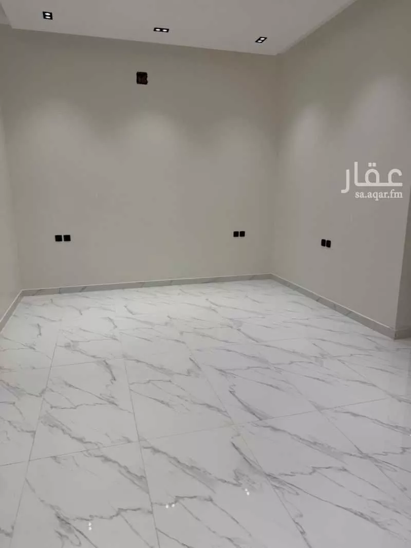 4 bedroom floor in Al Khaleej 6