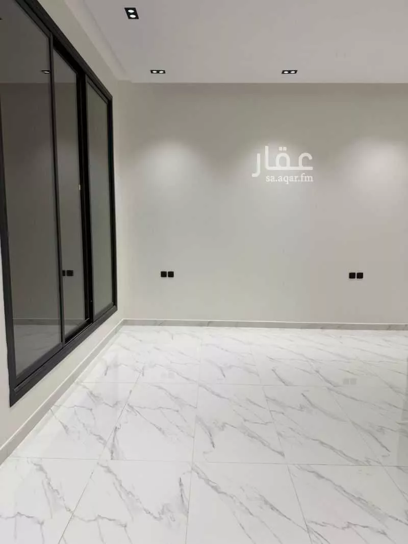 4 bedroom floor in Al Khaleej 9
