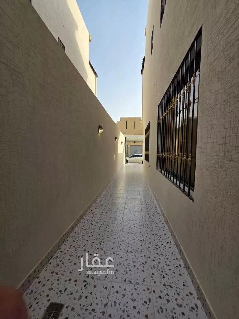 4 bedroom floor in Badr 4