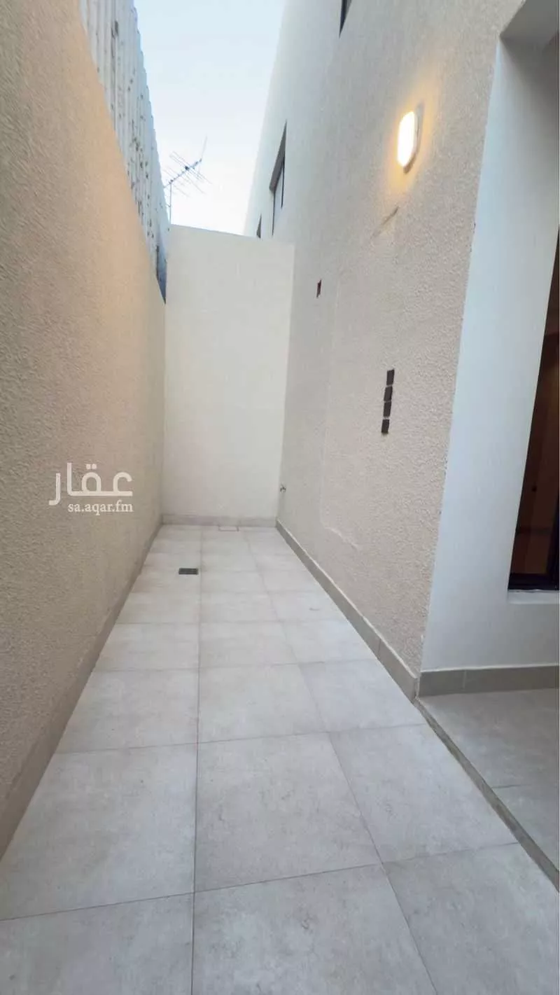4 bedroom floor in As Suwaidi Al Gharabi 12