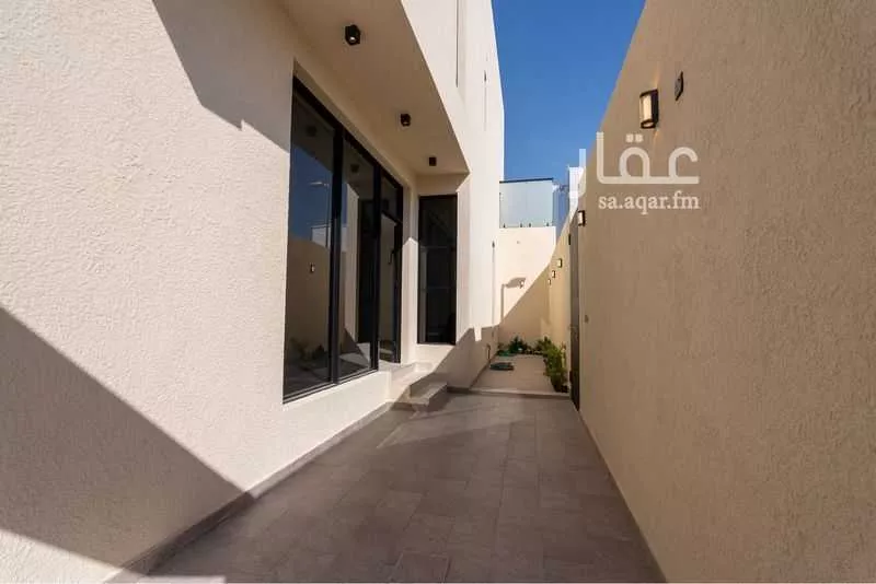 3 bedroom floor in Al Olaya 3