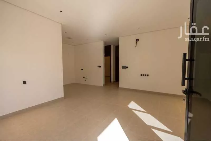 3 bedroom floor in Al Olaya 5