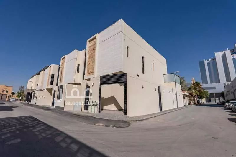 3 bedroom floor in Al Olaya 6