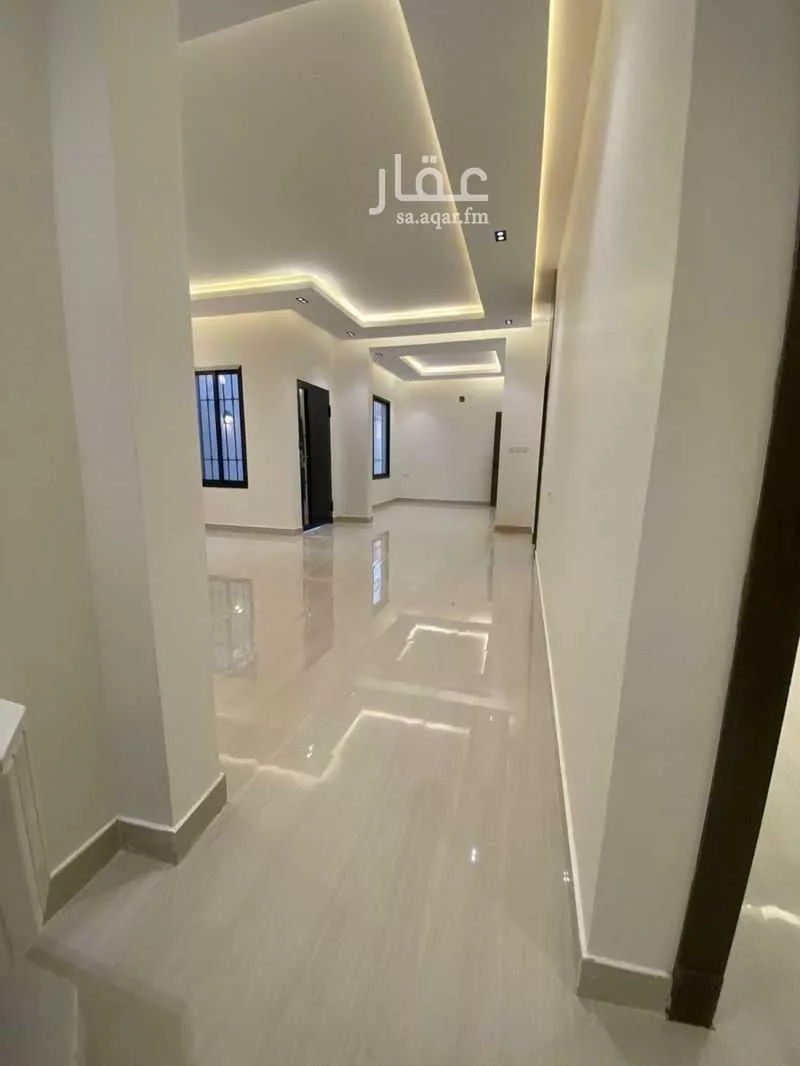 4 bedroom floor in Badr 11