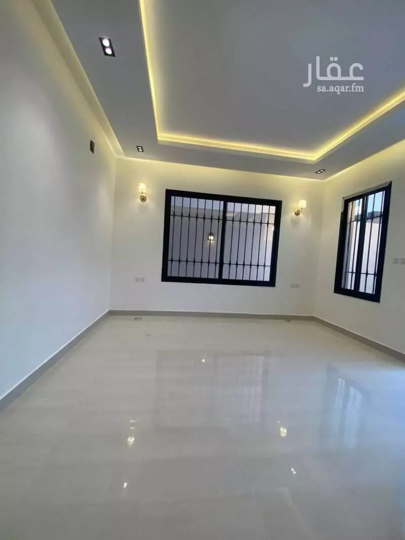 4 bedroom floor in Badr 4