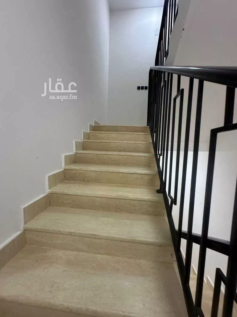 5 bedroom floor in Badr 4