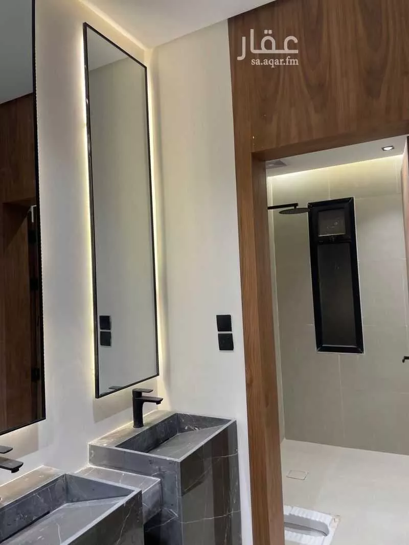 5 bedroom floor in Al Janadriyah 3