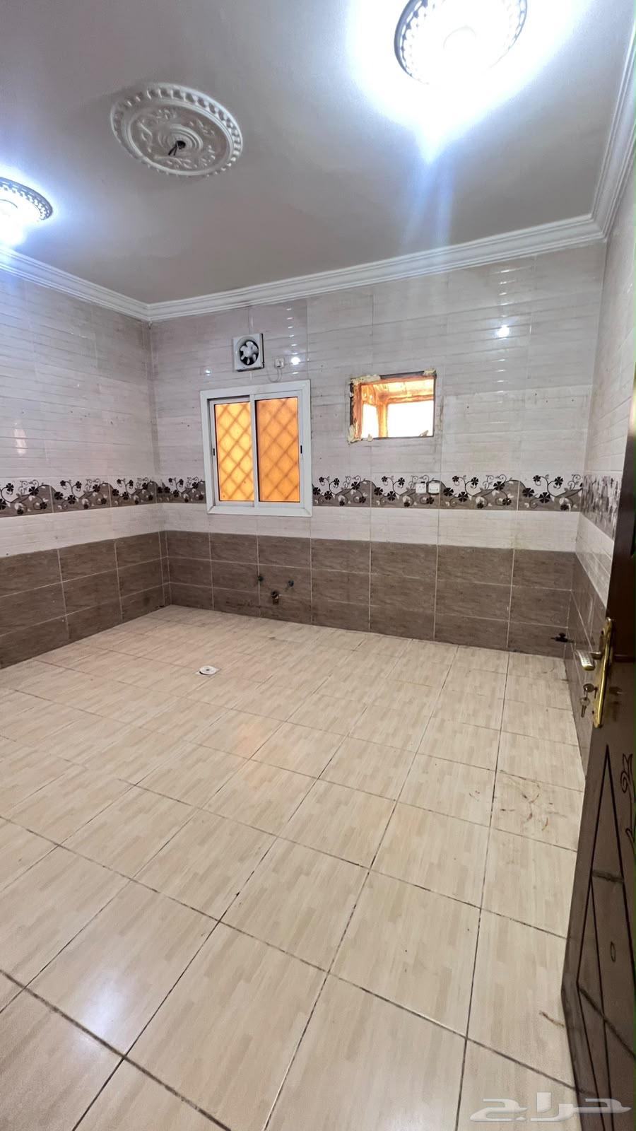 4 bedroom apartment in Al Ajawid, Jeddah 4