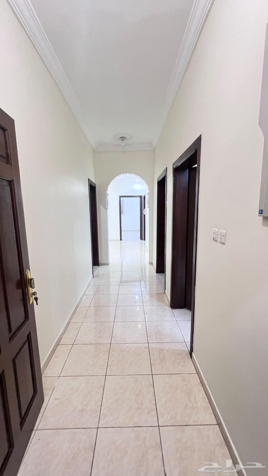 4 bedroom apartment in Al Ajawid, Jeddah 6