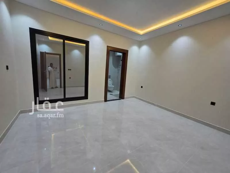 4 bedroom floor in Dirab 16