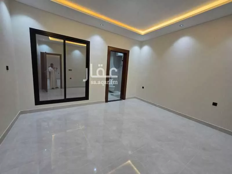 4 bedroom floor in Dirab 5