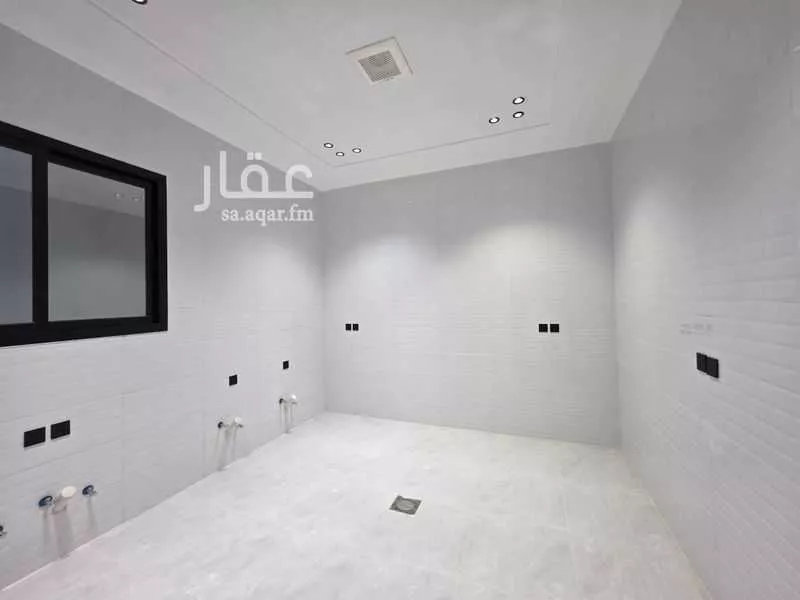 4 bedroom floor in Dirab 6