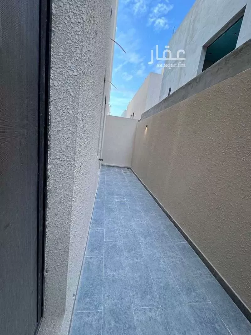 6 bedroom floor in Dirab 13